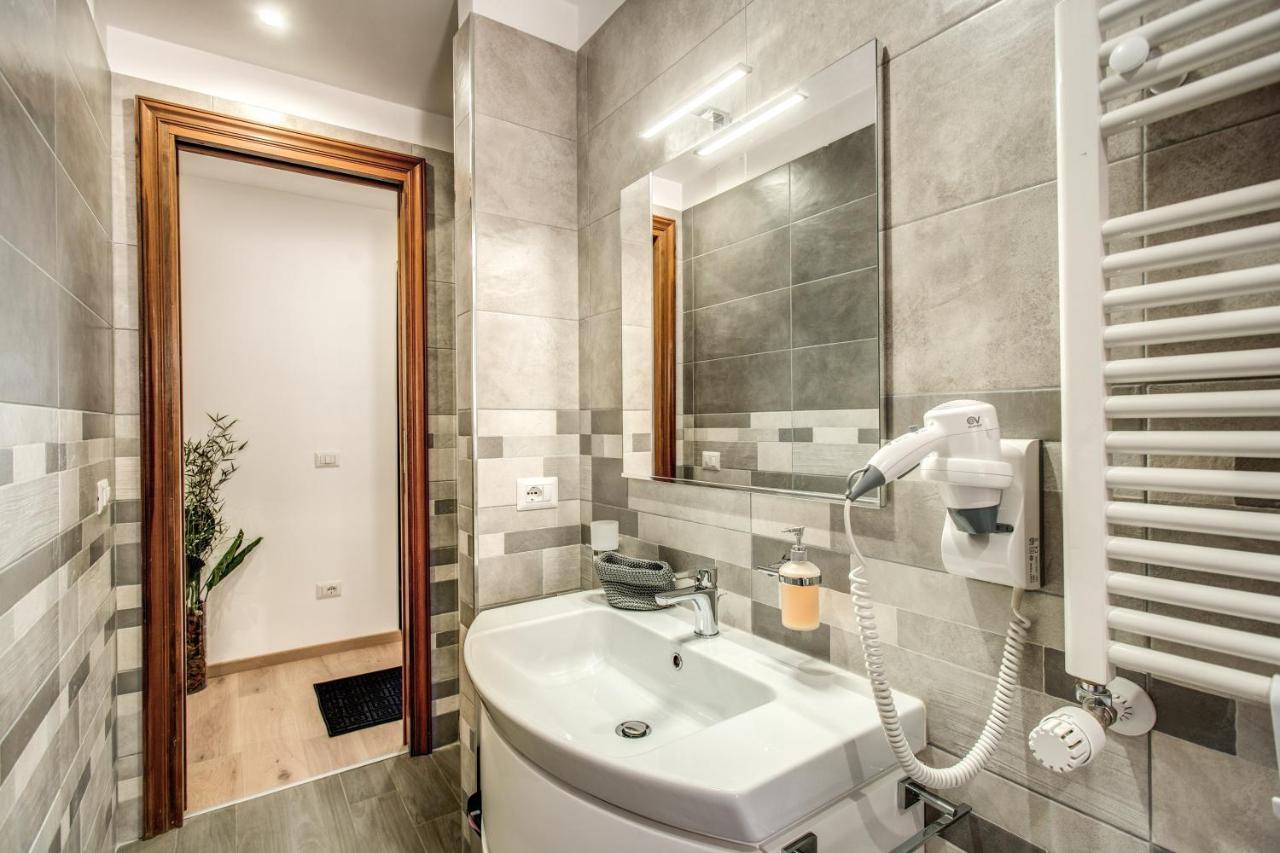 3 Bedrooms Vatican Rome City Center Apt Bagian luar foto
